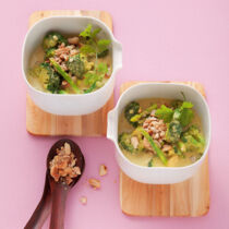 Brokkoli-Curry mit Erdnüssen