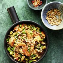 Asia-Gemüse-Garnelen-Pfanne mit Reis Asia-Gemüse-Garnelen-Pfanne mit Reis