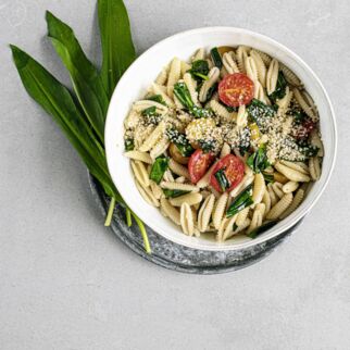 Pasta mit Bärlauch und Tomaten Pasta mit Bärlauch und Tomaten