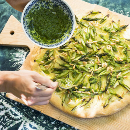 Kartoffelpizza mit würziger Bärlauchsauce Kartoffelpizza mit würziger Bärlauchsauce