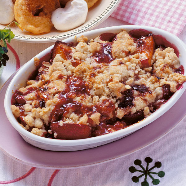 Pflaumen-Crumble Rezept | Küchengötter Pflaumen-Crumble Rezept | Küchengötter