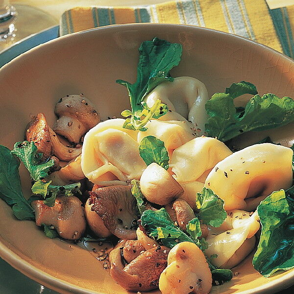 Tortelloni mit Pilzen Rezept | Küchengötter Tortelloni mit Pilzen Rezept | Küchengötter