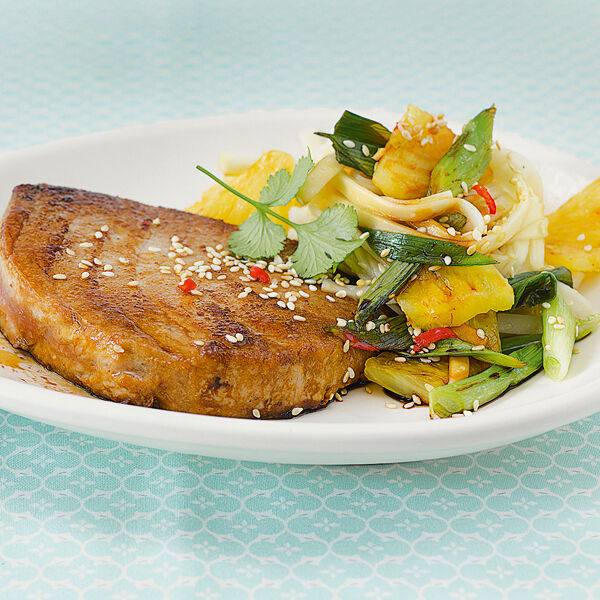 Gebratener Thunfisch mit Ananas Rezept | Küchengötter Gebratener Thunfisch mit Ananas Rezept | Küchengötter