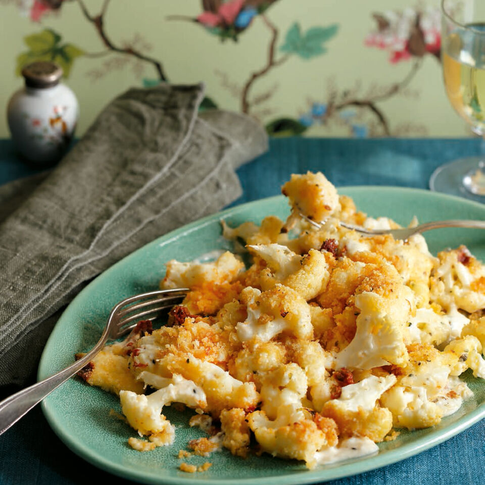Blumenkohlauflauf mit Käsesauce Rezept | Küchengötter Blumenkohlauflauf mit Käsesauce Rezept | Küchengötter