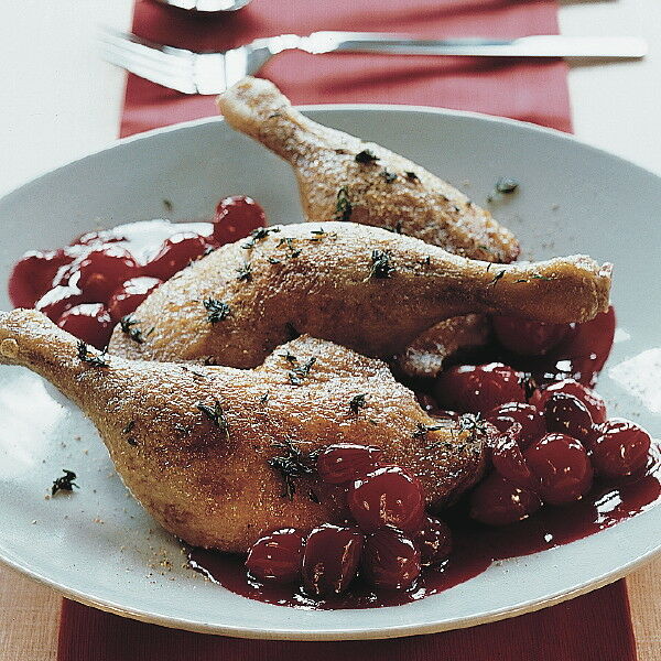 Geschmorte Entenkeulen mit Rotweinschalotten Rezept | Küchengötter