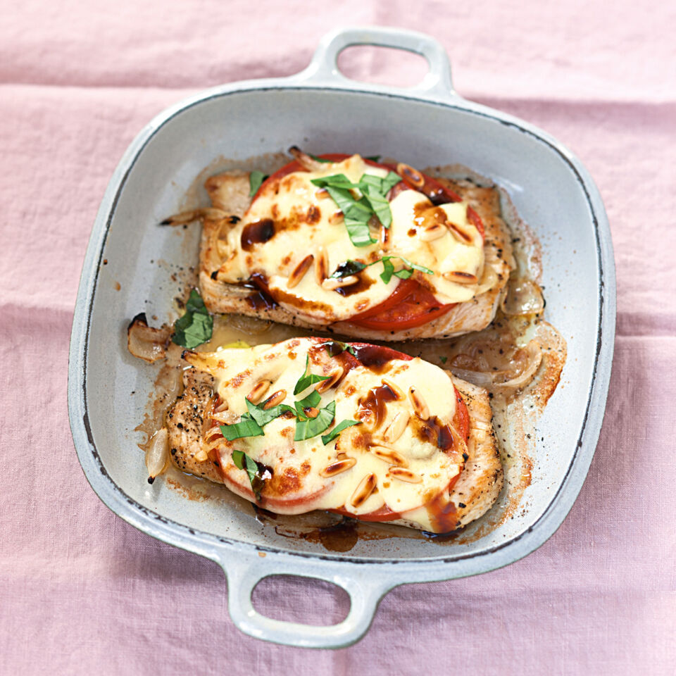 Putenschnitzel »Caprese« Rezept | Küchengötter Putenschnitzel »Caprese« Rezept | Küchengötter