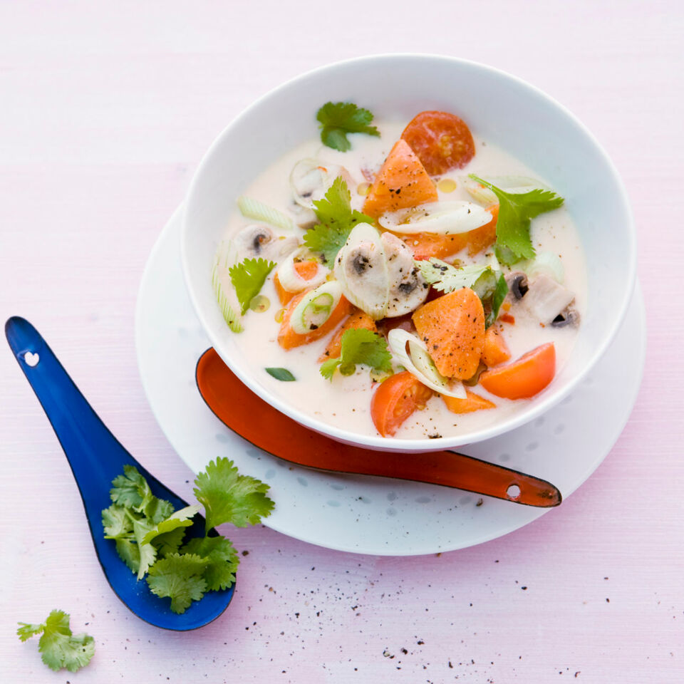 Kokossuppe mit Süßkartoffeln Rezept | Küchengötter Kokossuppe mit Süßkartoffeln Rezept | Küchengötter