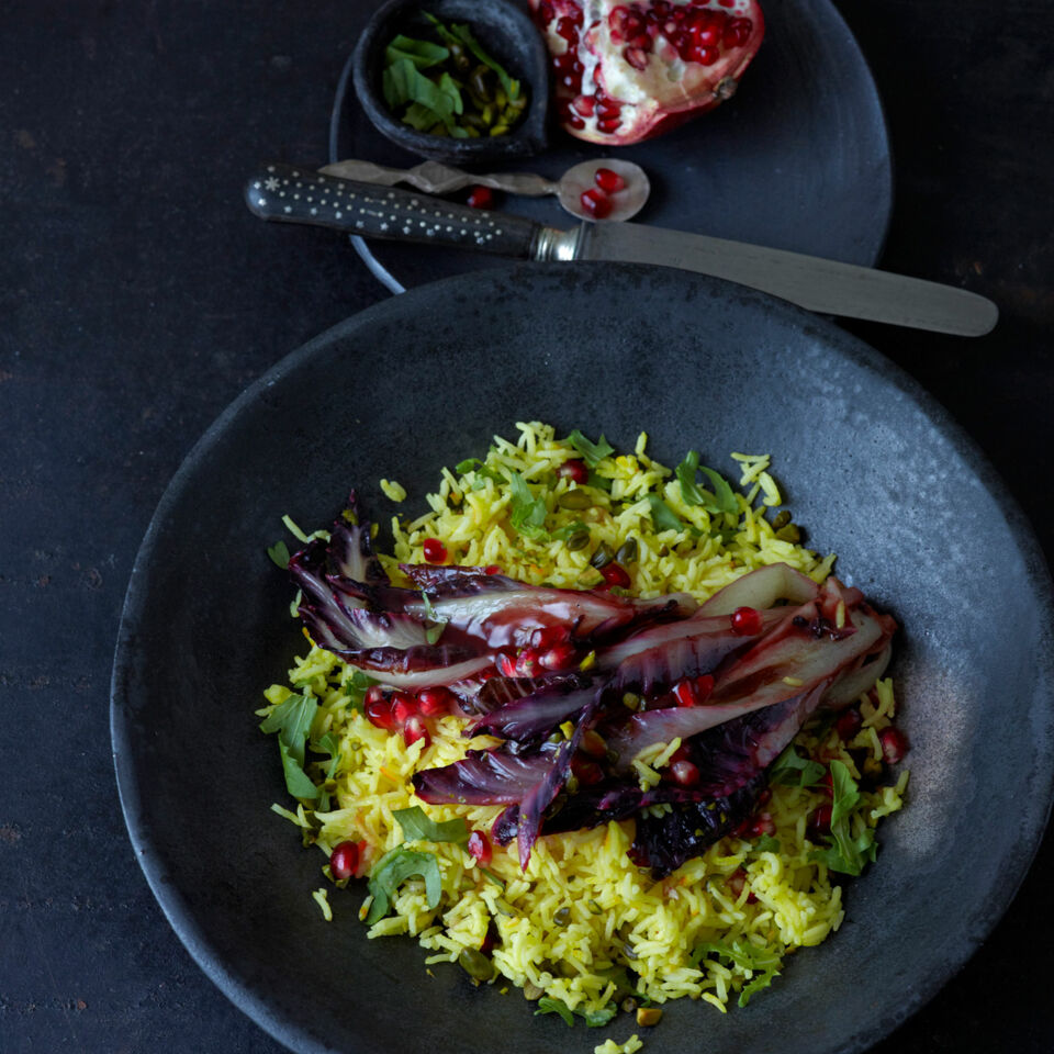 Persischer Safranreis mit Radicchio und Granatapfel Rezept | Küchengötter
