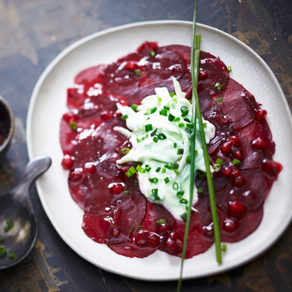 Rote-Bete-Carpaccio Rezept | Küchengötter Rote-Bete-Carpaccio Rezept | Küchengötter