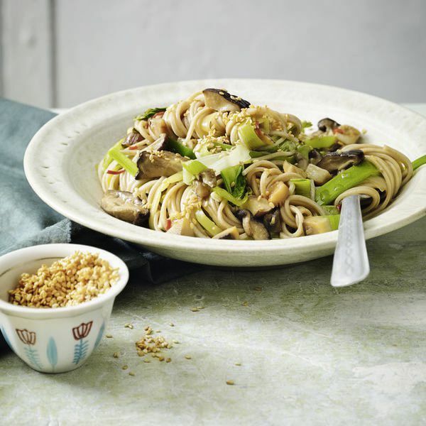 Soba-Nudeln mit Pak Choi Rezept | Küchengötter Soba-Nudeln mit Pak Choi Rezept | Küchengötter