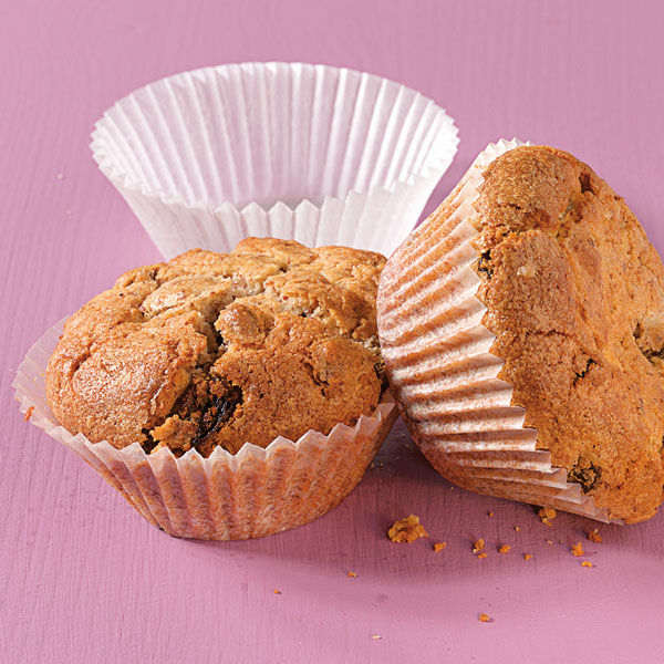 Weiße Schoko-Muffins mit Rum-Rosinen Rezept | Küchengötter Weiße Schoko-Muffins mit Rum-Rosinen Rezept | Küchengötter