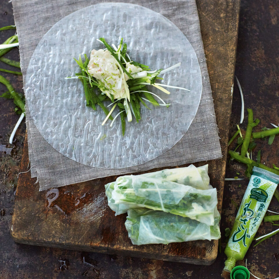 Grüne Gemüse-Julienne im Reisblatt mit Krebs-Wasabi-Mayonnaise Rezept ...