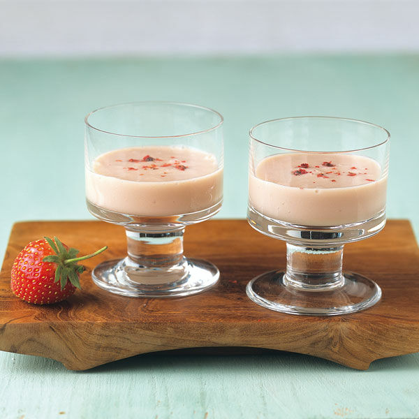 Erdbeer-Sahne-Likör mit rosa Pfeffer Rezept | Küchengötter