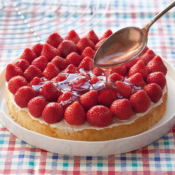 Erdbeer-Biskuit-Kuchen Rezept | Küchengötter