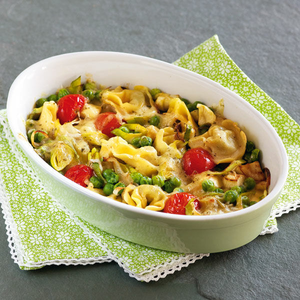 Tortellini-Gratin mit Gemüse Rezept | Küchengötter Tortellini-Gratin mit Gemüse Rezept | Küchengötter