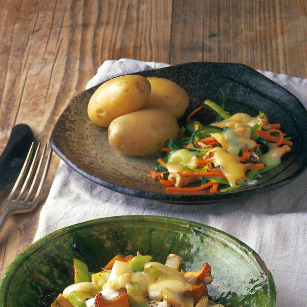 Gemüse-Julienne mit Nusskäse Rezept | Raclette | Küchengötter
