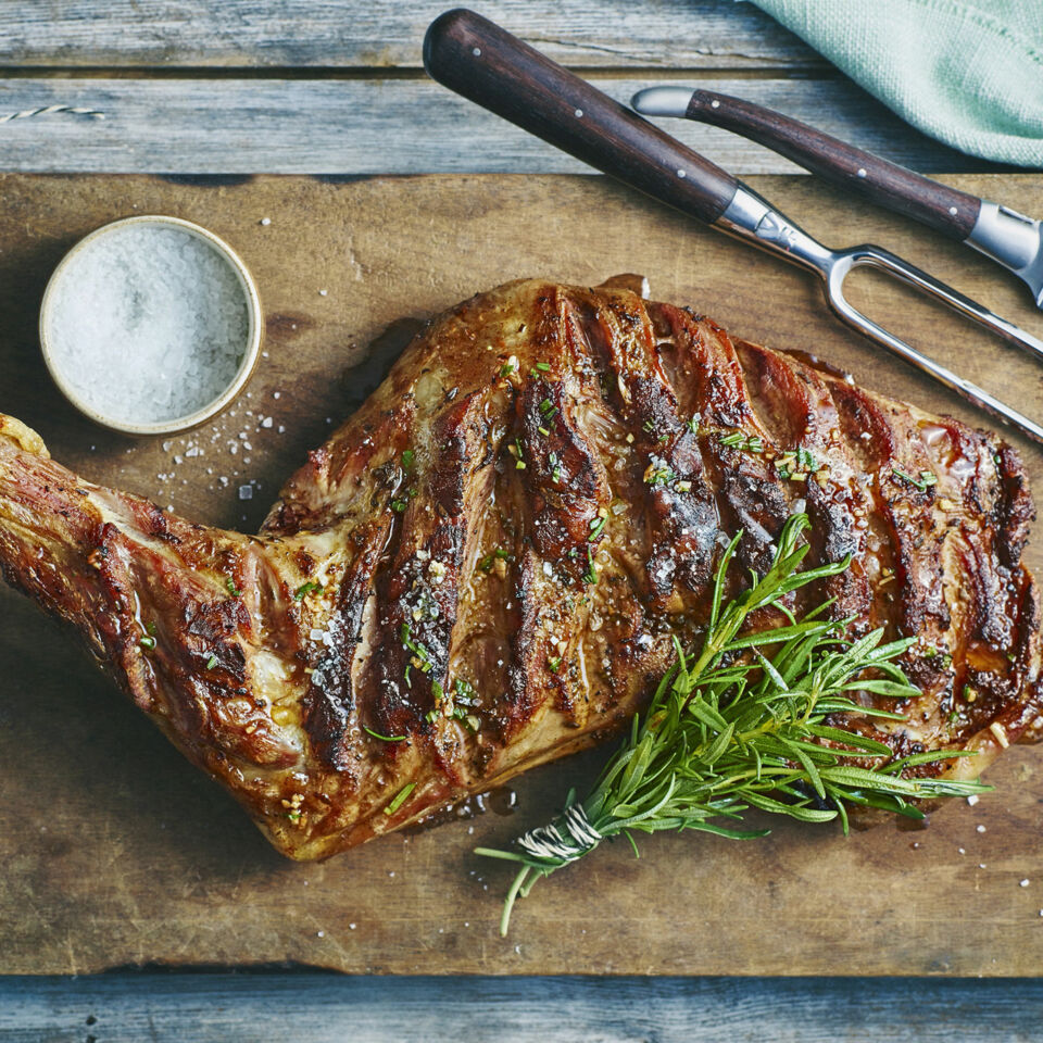 Lammschulter mit Rosmarin Rezept | Küchengötter