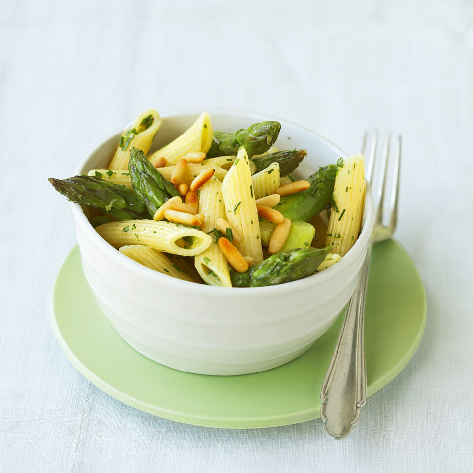 Grüner Nudel-Spargel-Salat Rezept | Küchengötter
