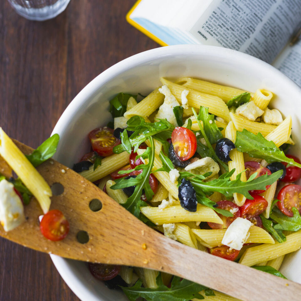 Nudelsalat mit Rucola Rezept | Küchengötter Nudelsalat mit Rucola Rezept | Küchengötter