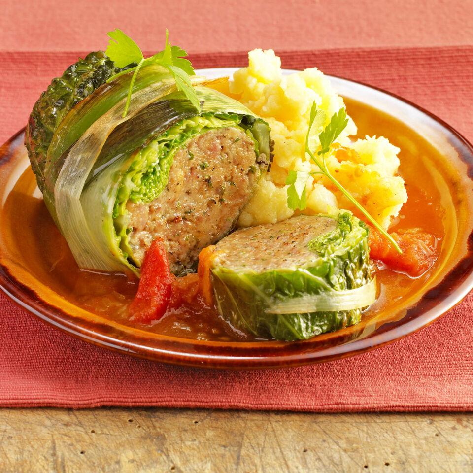 Brandenburger Wirsingrouladen Rezept | Küchengötter Brandenburger Wirsingrouladen Rezept | Küchengötter