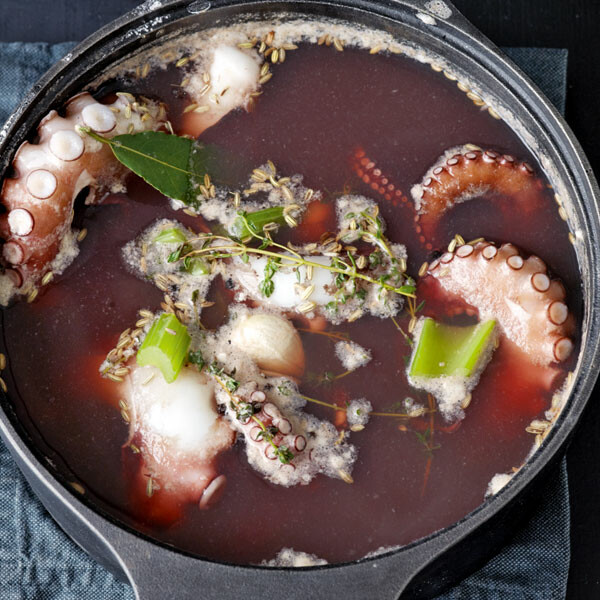 Gebratener Oktopus mit Sommerkartoffelsalat Rezept | Küchengötter