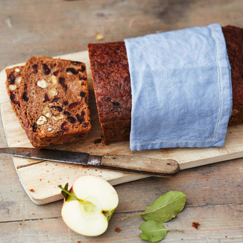Apfel-Nuss-Brot Rezept | Küchengötter Apfel-Nuss-Brot Rezept | Küchengötter