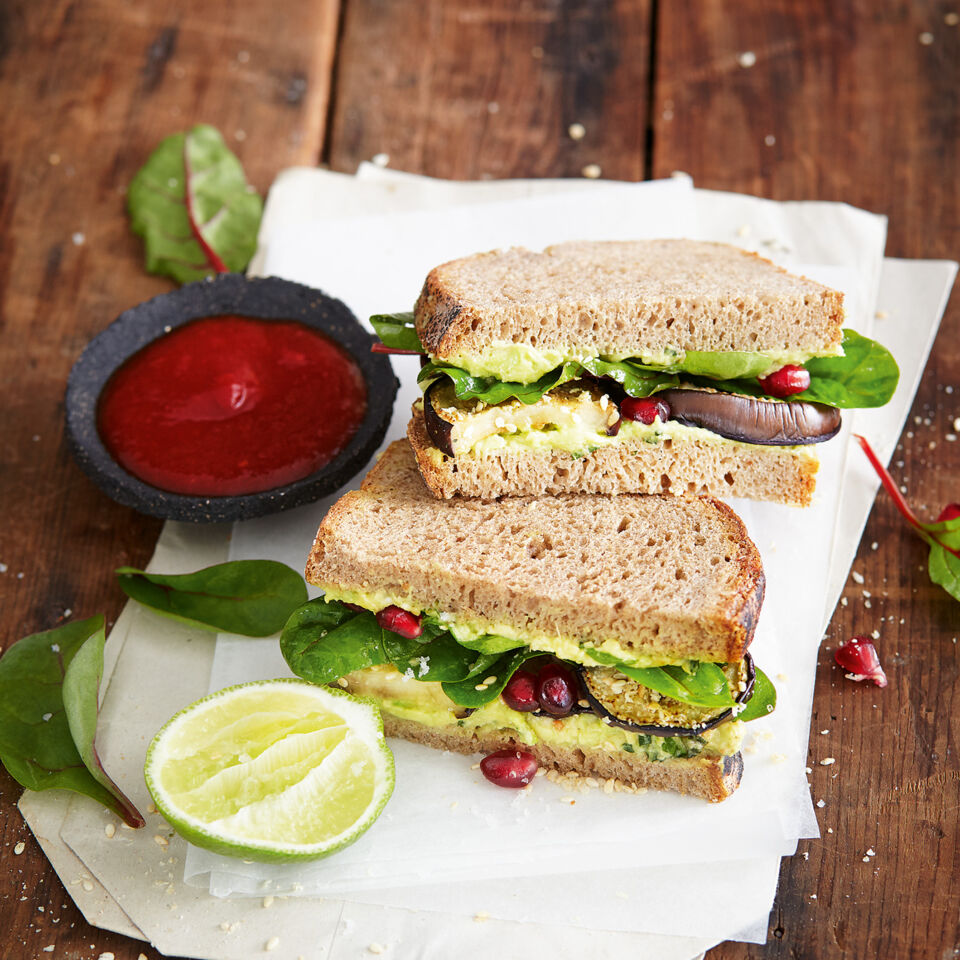 Sandwich mit Avocado und Minze Rezept | Küchengötter