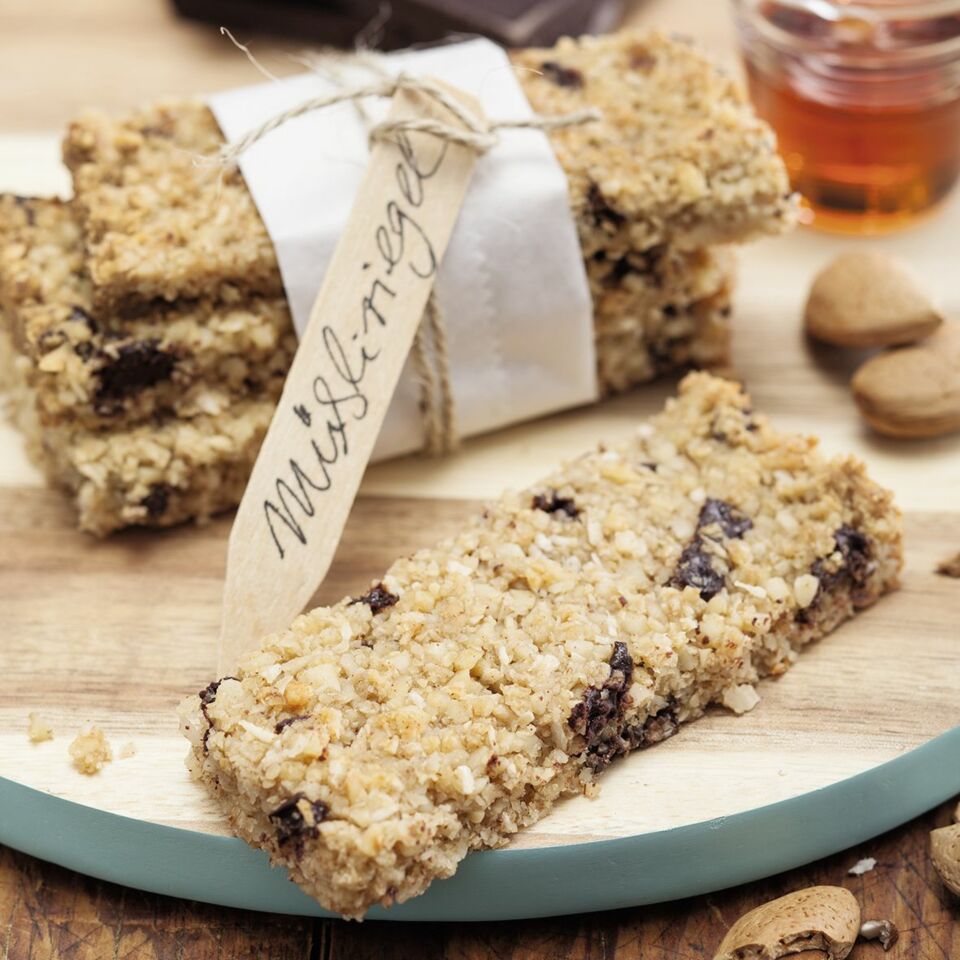 Schoko-Müsliriegel selber machen | Low Carb | Küchengötter Schoko-Müsliriegel selber machen | Low Carb | Küchengötter