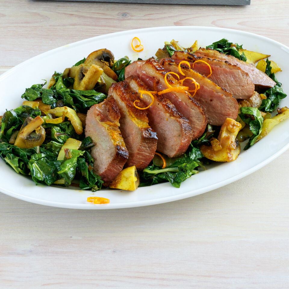 Entenbrust mit Mangoldgemüse Rezept | Küchengötter Entenbrust mit Mangoldgemüse Rezept | Küchengötter