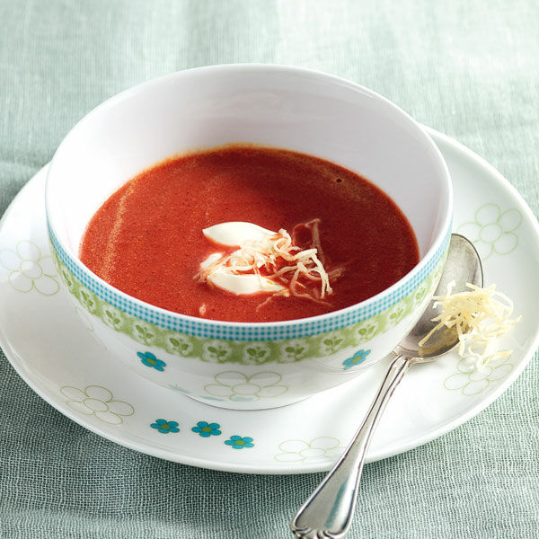 Rote-Bete-Suppe mit Ingwer und Meeretich Rezept | Küchengötter
