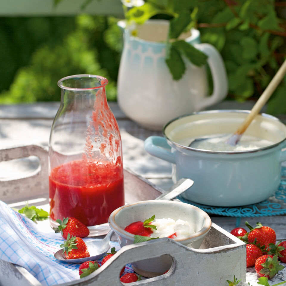 Milchreis mit Erdbeersauce Rezept | Küchengötter Milchreis mit Erdbeersauce Rezept | Küchengötter
