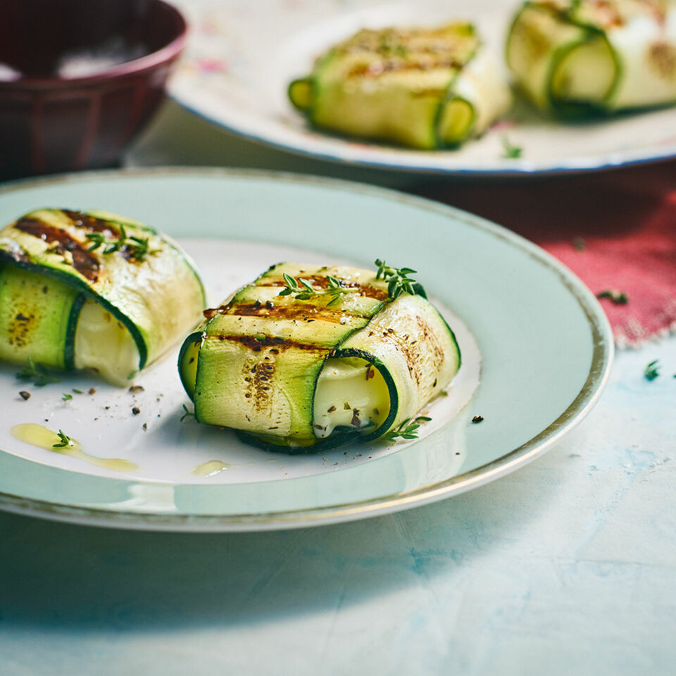 Rezept für Zucchini-Ziegenkäse-Päckchen | Küchengötter Rezept für Zucchini-Ziegenkäse-Päckchen | Küchengötter