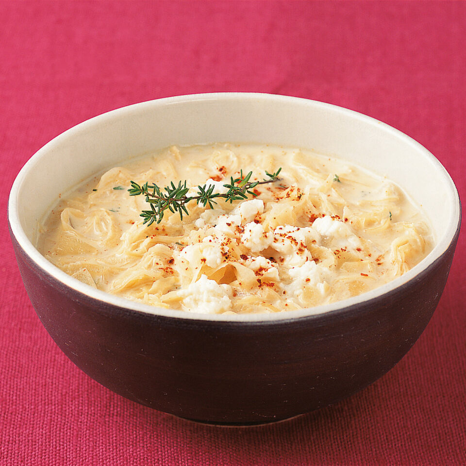 Sauerkrautsuppe mit dreierlei Käse Rezept | Küchengötter