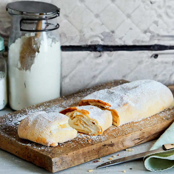 Quarkstrudel Rezept | Küchengötter Quarkstrudel Rezept | Küchengötter