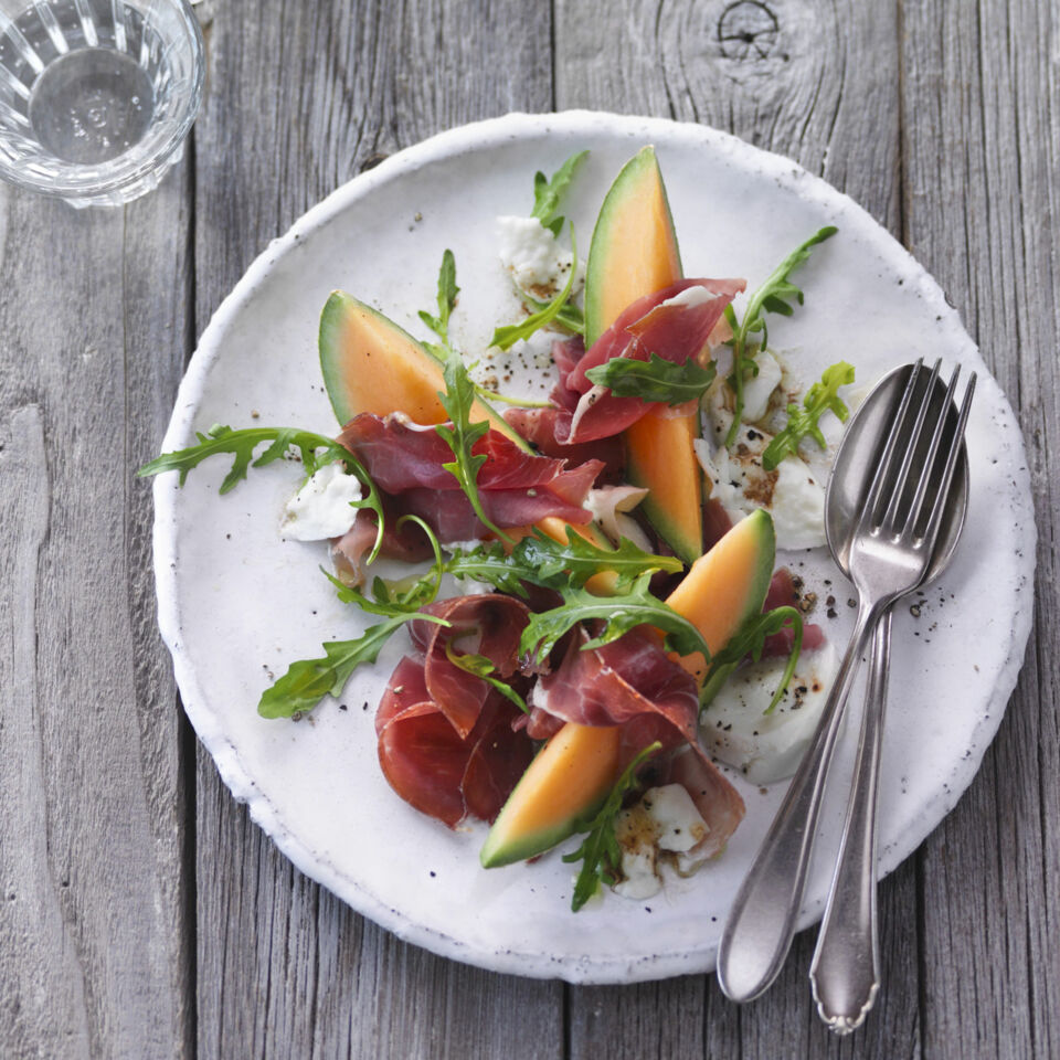 Insalata Melone mit Prosciutto und Mozzarella Rezept | Küchengötter Insalata Melone mit Prosciutto und Mozzarella Rezept | Küchengötter