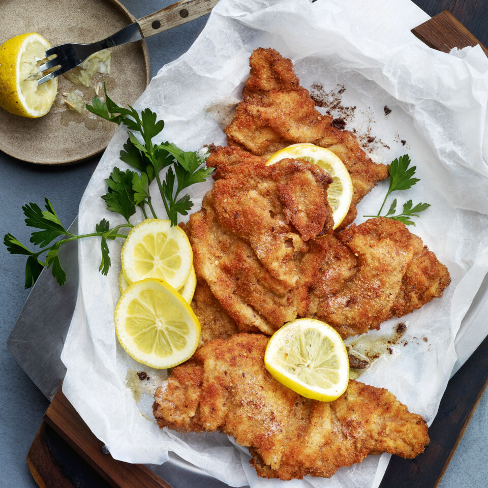 Wiener Schnitzel auf klassische Art Rezept | Küchengötter Wiener Schnitzel auf klassische Art Rezept | Küchengötter