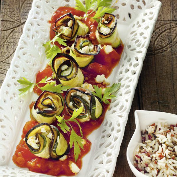 Auberginen-Zucchini-Röllchen mit Feta Rezept | Küchengötter