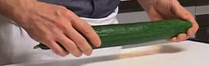 Gurke richtig putzen und verarbeiten Gurke richtig putzen und verarbeiten