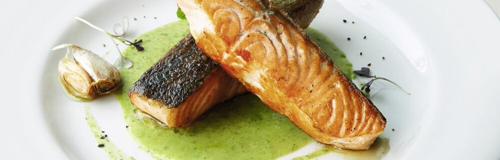 Lachssteak mit Martini-Spinat-Sauce Lachssteak mit Martini-Spinat-Sauce