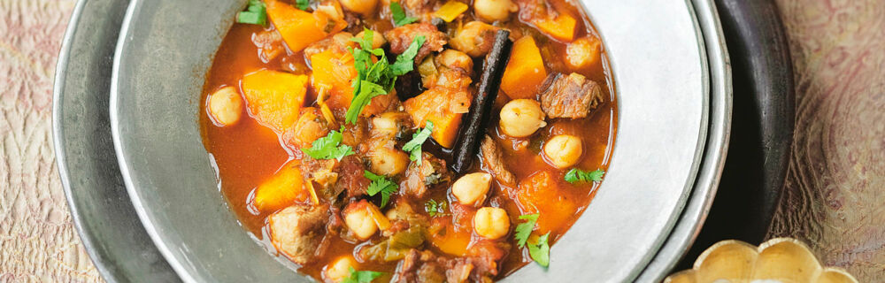 Marokkanischer Lamm-Kürbis-Eintopf mit Kichererbsen Marokkanischer Lamm-Kürbis-Eintopf mit Kichererbsen