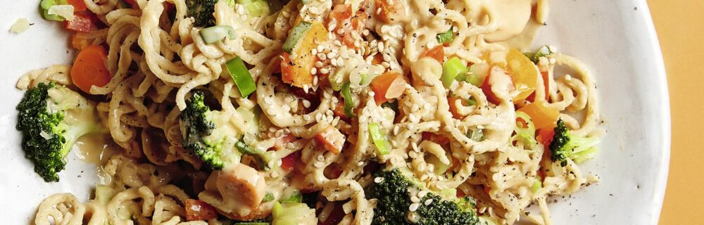 Nudeln mit ErdnussSauce Nudeln mit ErdnussSauce