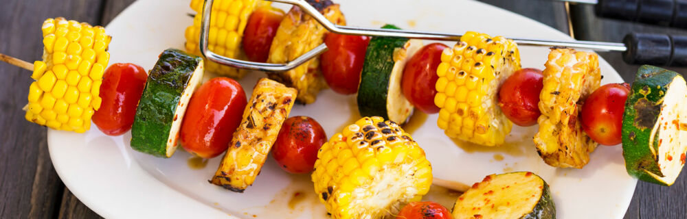 Gemüsespiesse mit Tomaten, Mais & Zucchini Grillen Unterseite Rezepte Vegetarisch