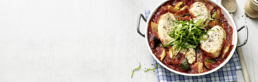 Medaillons auf Tomatengemüse Medaillons auf Tomatengemüse