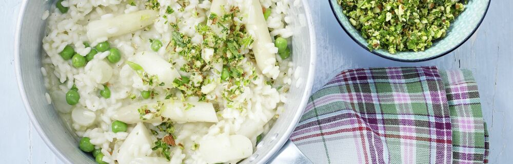 Spargelrisotto mit Kräutergremolata Spargelrisotto mit Kräutergremolata