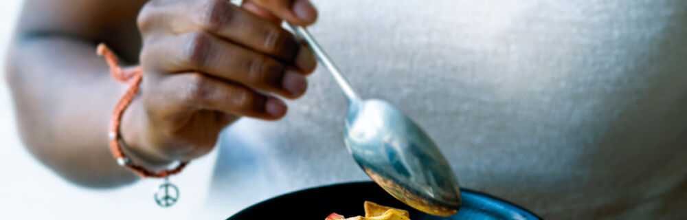 Kichererbsen-Dal mit Tortilla-Chips Kichererbsen-Dal mit Tortilla-Chips