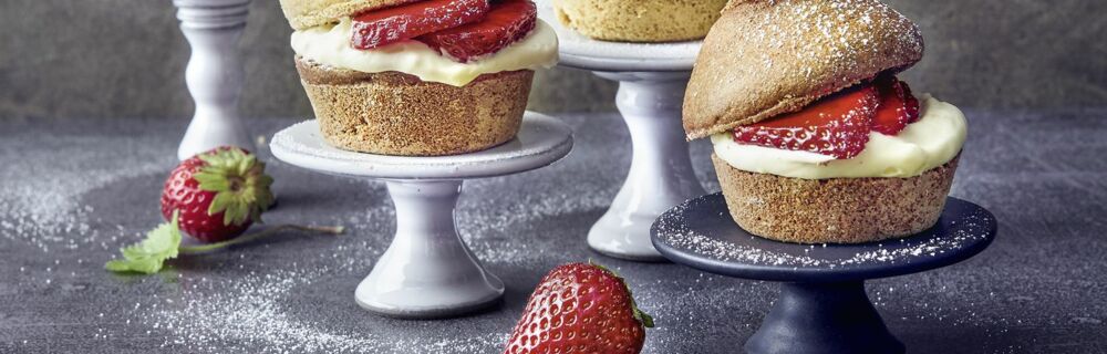 Puddingburger mit Erdbeeren Puddingburger mit Erdbeeren