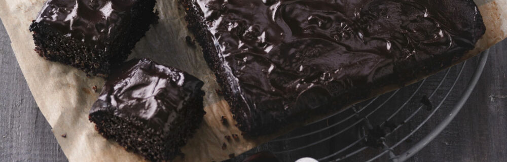 Fudge Brownies mit Quinoa und Schokoglasur
