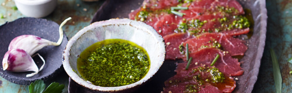 Lammcarpaccio mit Salsa Verde Lammcarpaccio mit Salsa Verde