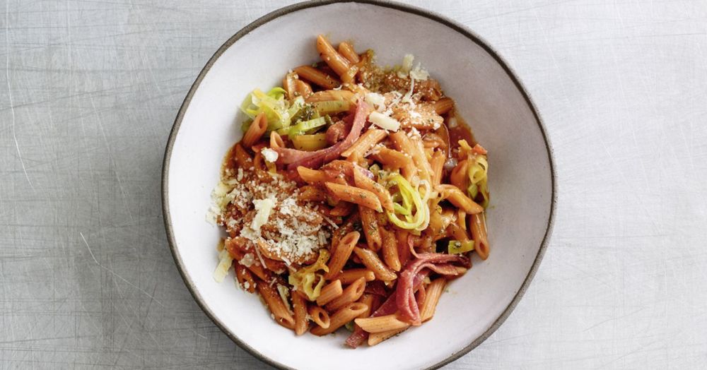 One Pot Salami-Gemüse-Nudeln | Küchengötter One Pot Salami-Gemüse-Nudeln | Küchengötter