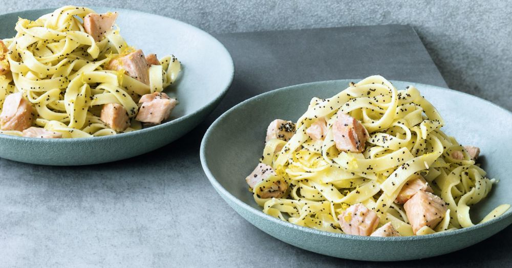 Nudeln mit Lachs in Mohn-Vanille-Butter Rezept | Küchengötter Nudeln mit Lachs in Mohn-Vanille-Butter Rezept | Küchengötter